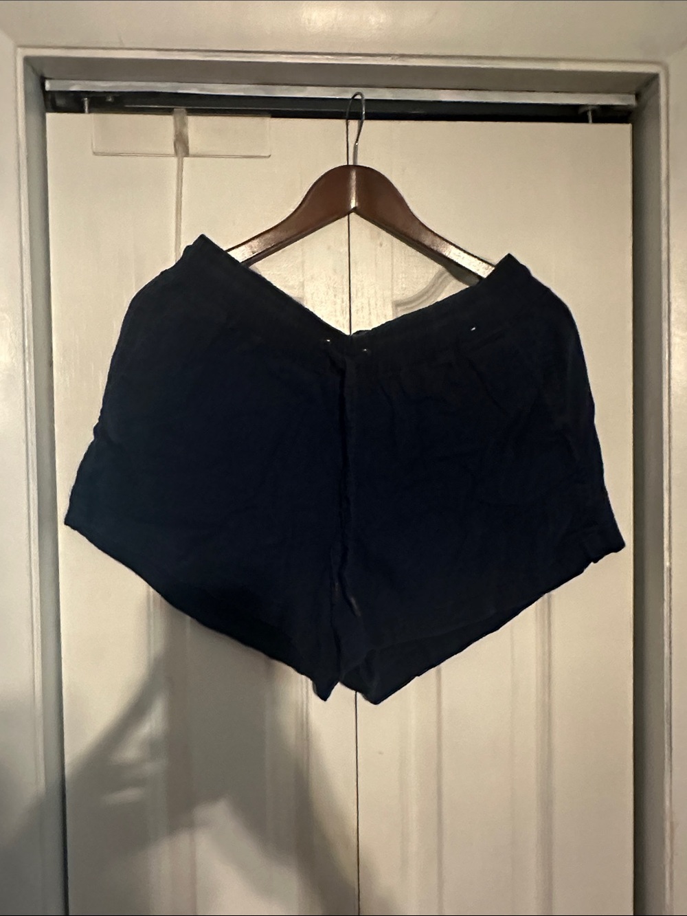 Gap Women’s Navy Linen Casual Shorts - Comfortable Everyday Fit Sz L